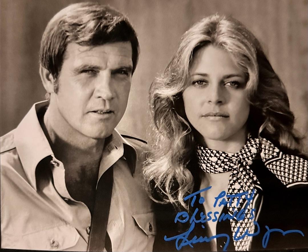 Lindsey Wagner Signed, Inscribed 8x10 Photo (The Bionic Woman) - JSA COA #03